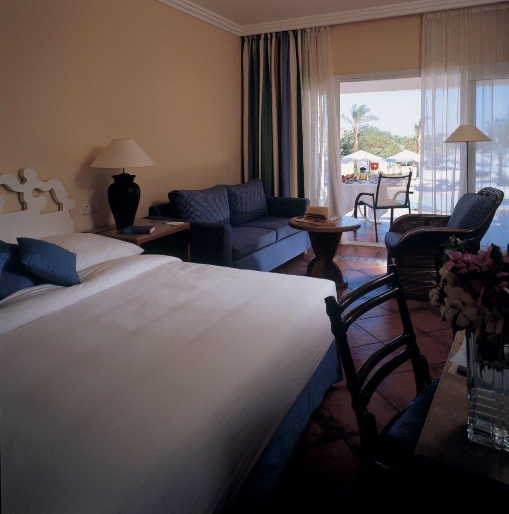 Hotel Jaz Sharm Dreams Exterior foto A room at the Hilton Sharm Plaza